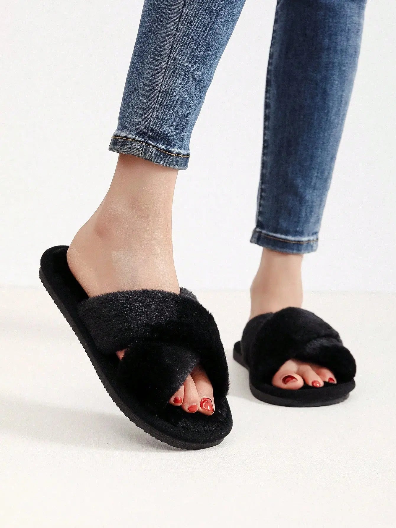 Cross Warm Fluffy Furry Slippers Women Lightweight Flat Heels Fur Slides Woman Autumn Winter Open Toe Non Slip Home Floor Shoes