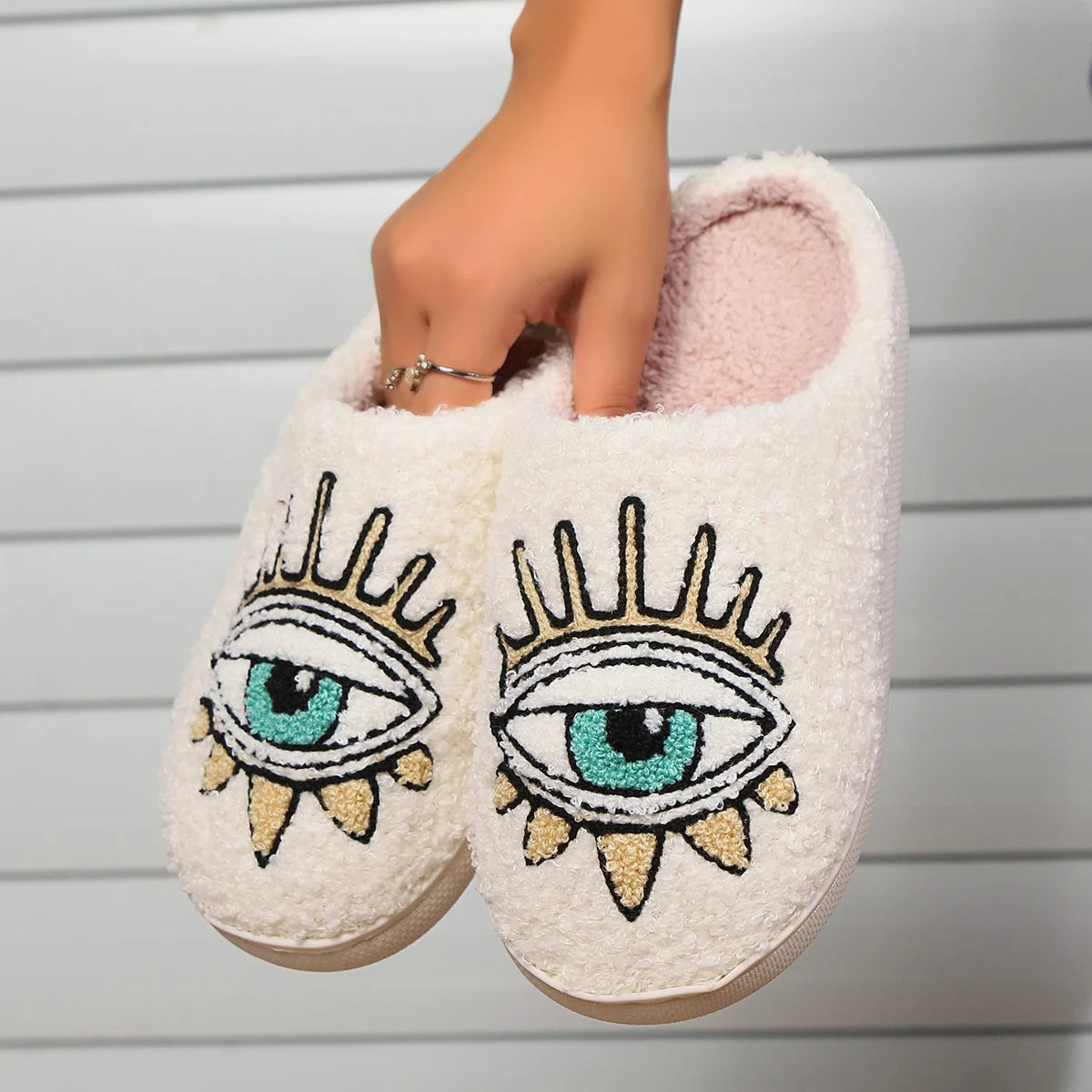 Ladies' Halloween Eye of Rights Cartoon Slippers for Home with Thick Velvet and Personalized Slippers