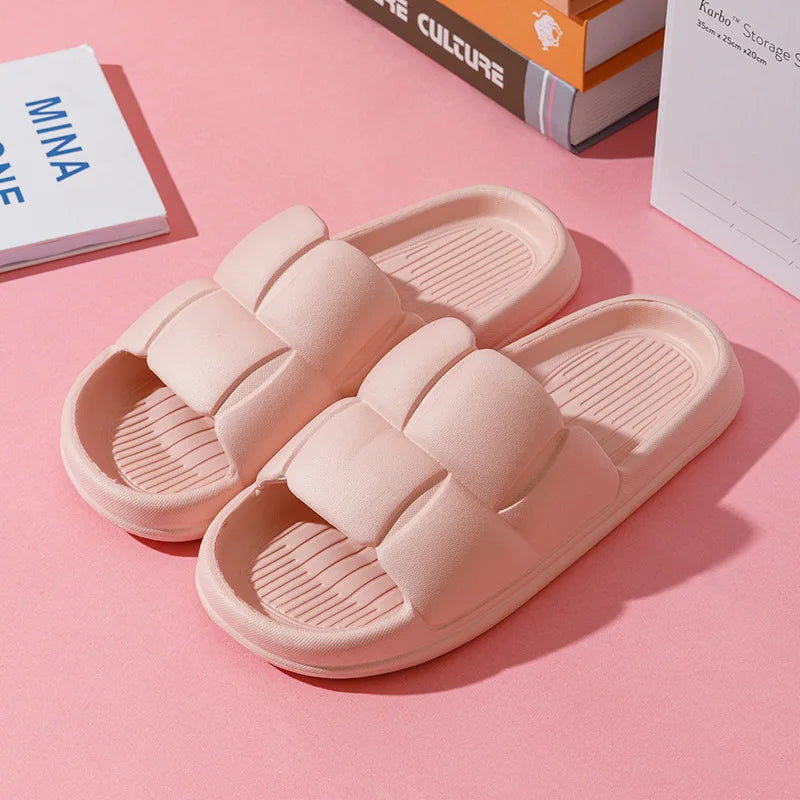 2025 New Summer Soft Shoes Cloud Slippers Indoor Mute Bathroom Anti-slip Slide Eva Beach Flip Flops Men Ladies Leisure Sandals