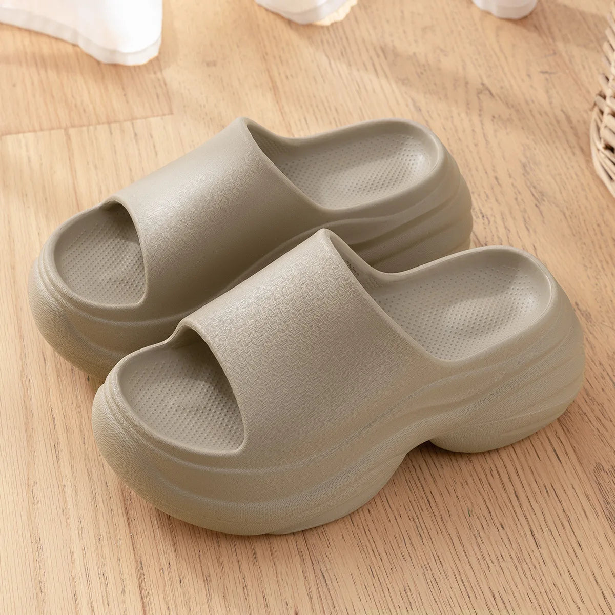 Summer Women Thick Bottom Slippers Platform Non-Slip Home Sandals Fashion Comfortable Fashion Concise Shoe Indoor Outdoor Slides