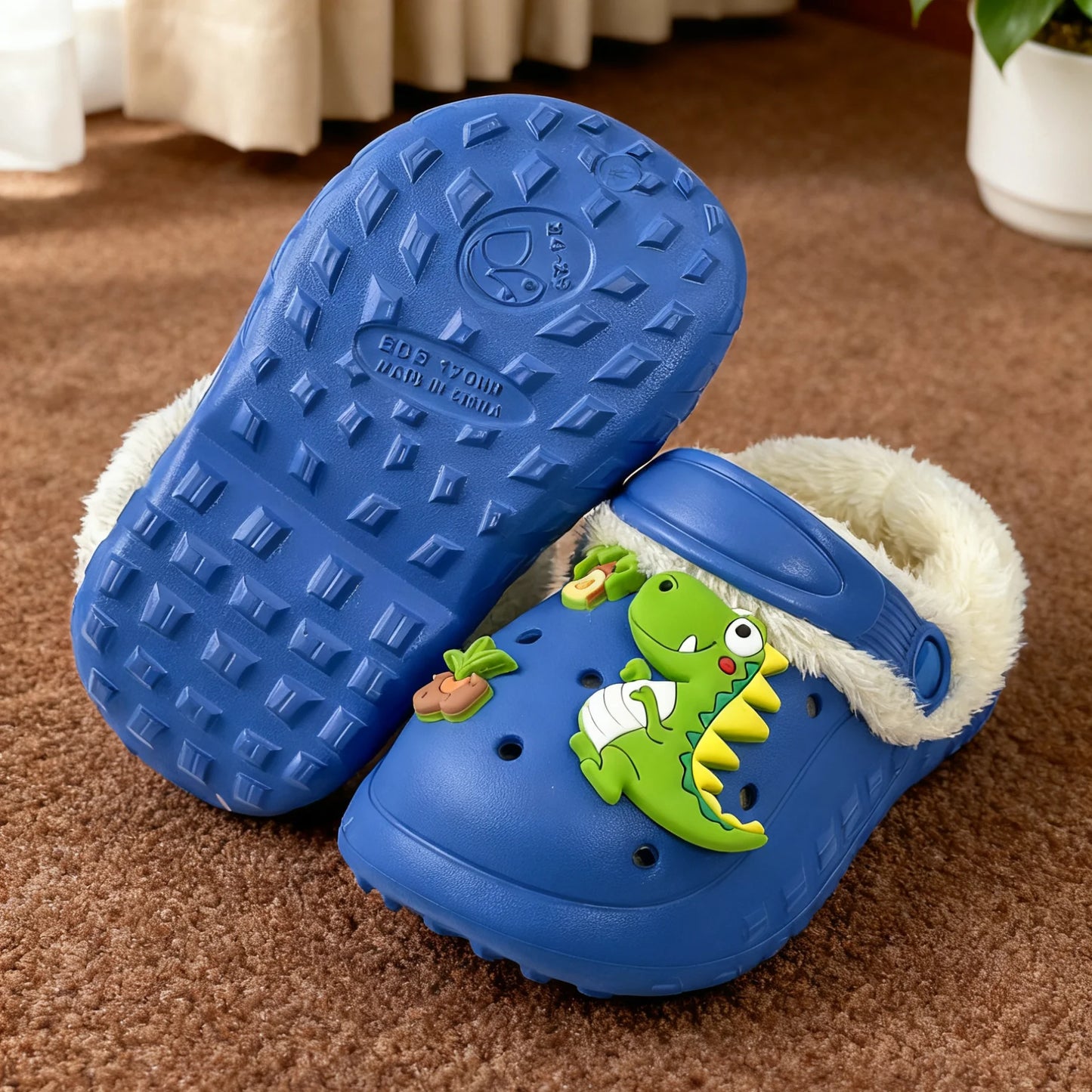 Cave shoes with women's velvet and winter high-end feel, detachable autumn and winter girls' student dormitory cotton slippers
