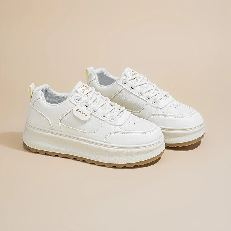 Breathable white sneakers in Korean style, versatile thick-soled height-increasing sports and casual sneakers, trendy shoes