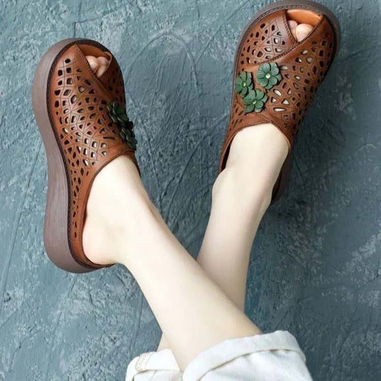 Women's summer sandal drag soft leather hollow retro middle-aged and elderly mom outside the fish mouth slippers