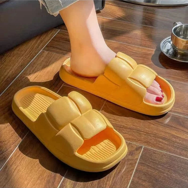 2025 New Summer Soft Shoes Cloud Slippers Indoor Mute Bathroom Anti-slip Slide Eva Beach Flip Flops Men Ladies Leisure Sandals