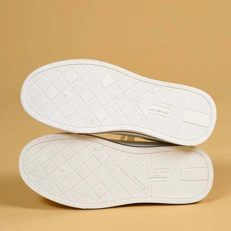 Fashion Spliced Star Decoration Non Slip Skateboard Shoes Women 2025 Autumn Soft Flat Heel Lace Up Sneakers Casual White Shoes