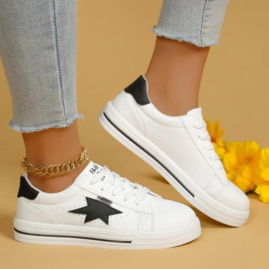 Fashion Spliced Star Decoration Non Slip Skateboard Shoes Women 2025 Autumn Soft Flat Heel Lace Up Sneakers Casual White Shoes