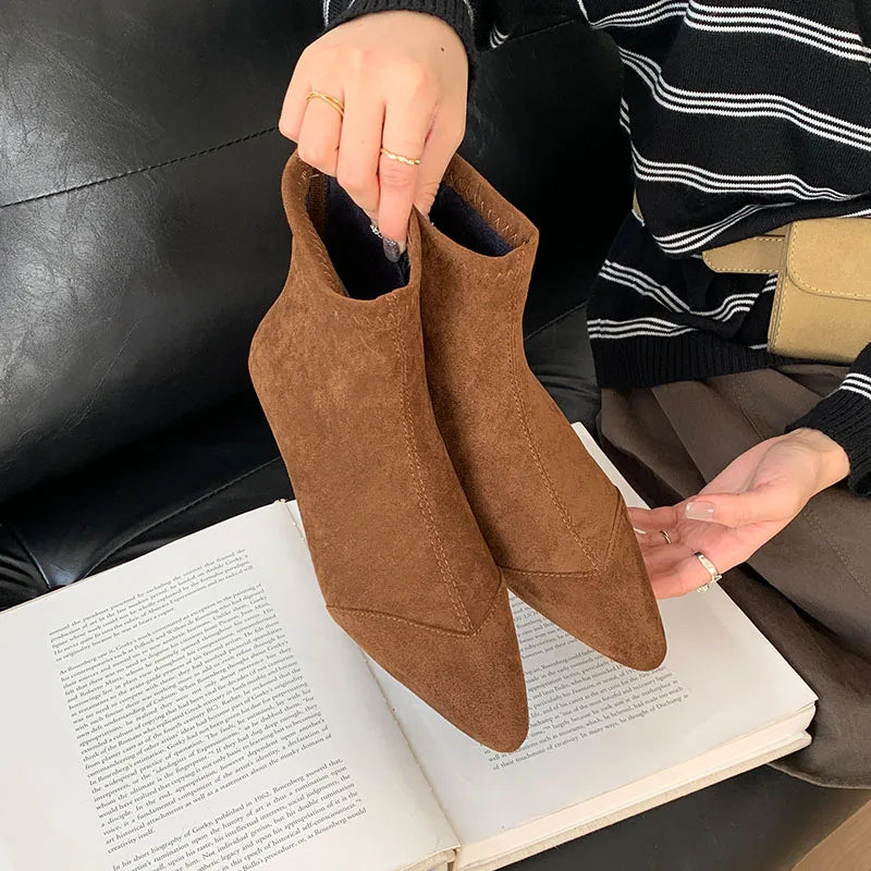 New Fashion Fur Women Ankle Boots With Plush Shoes Pointed Toe Female Warm Footwear Flock Ladies Short Boots Zippers Shoes
