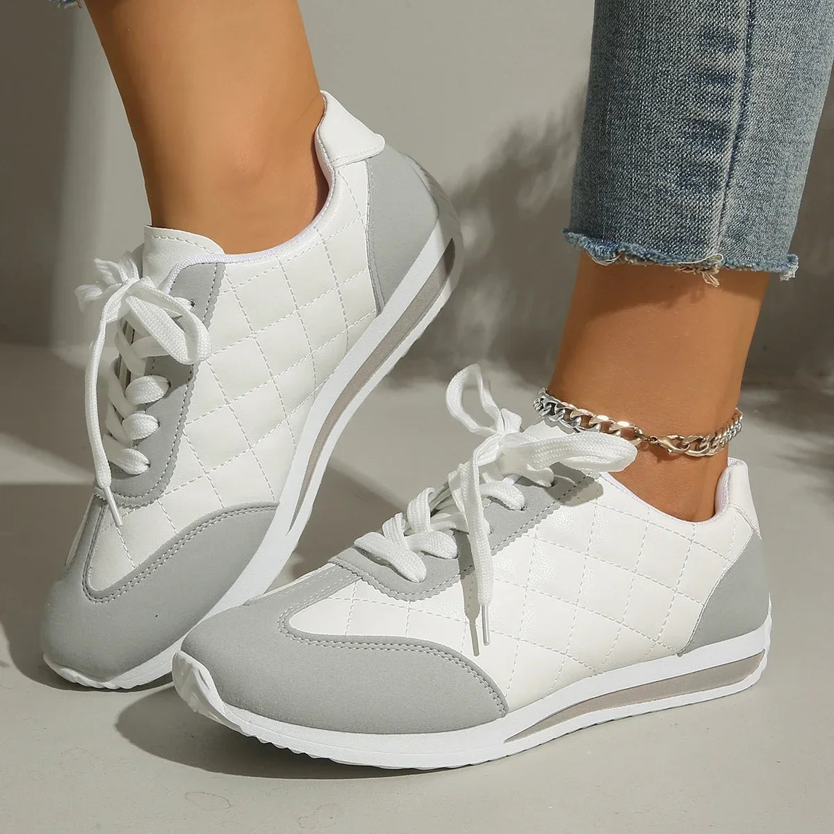 Women Sneakers Casual Lightweight Sneakers Women 2025 New All-match Running Breathable Sport Shoes for Women Zapatos De Mujer