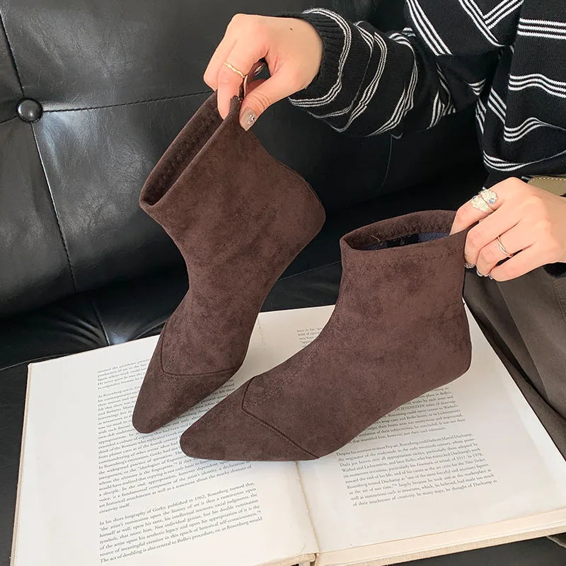 New Fashion Fur Women Ankle Boots With Plush Shoes Pointed Toe Female Warm Footwear Flock Ladies Short Boots Zippers Shoes