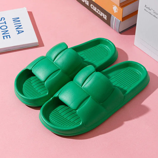2025 New Summer Soft Shoes Cloud Slippers Indoor Mute Bathroom Anti-slip Slide Eva Beach Flip Flops Men Ladies Leisure Sandals