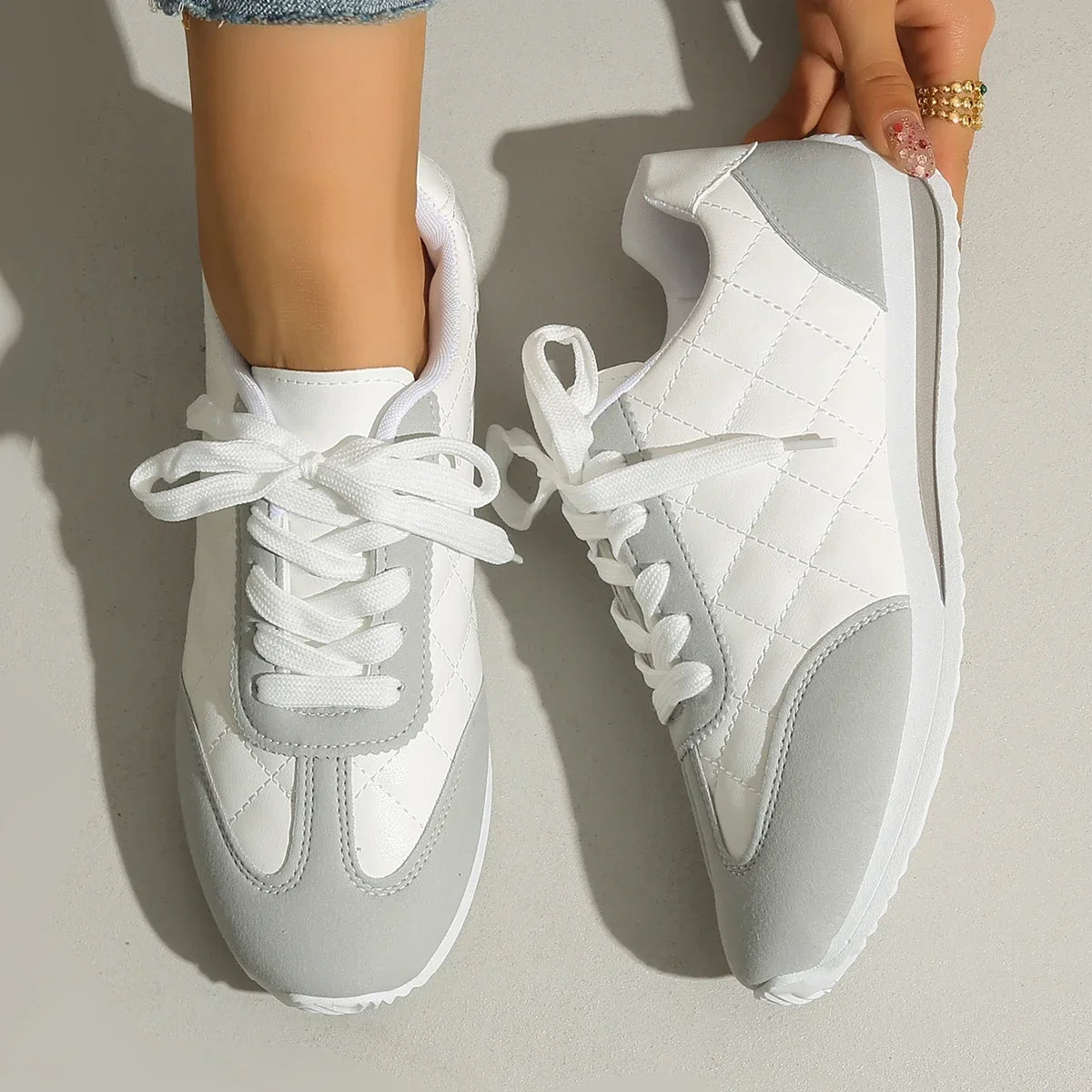 Women Sneakers Casual Lightweight Sneakers Women 2025 New All-match Running Breathable Sport Shoes for Women Zapatos De Mujer