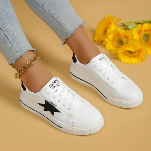 Fashion Spliced Star Decoration Non Slip Skateboard Shoes Women 2025 Autumn Soft Flat Heel Lace Up Sneakers Casual White Shoes