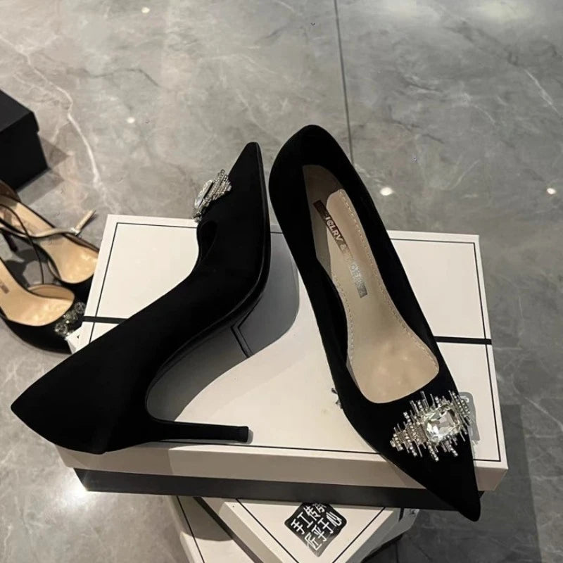 2025 New French Rhinestone Pointed Toe Pump Feminine Stiletto Shoe